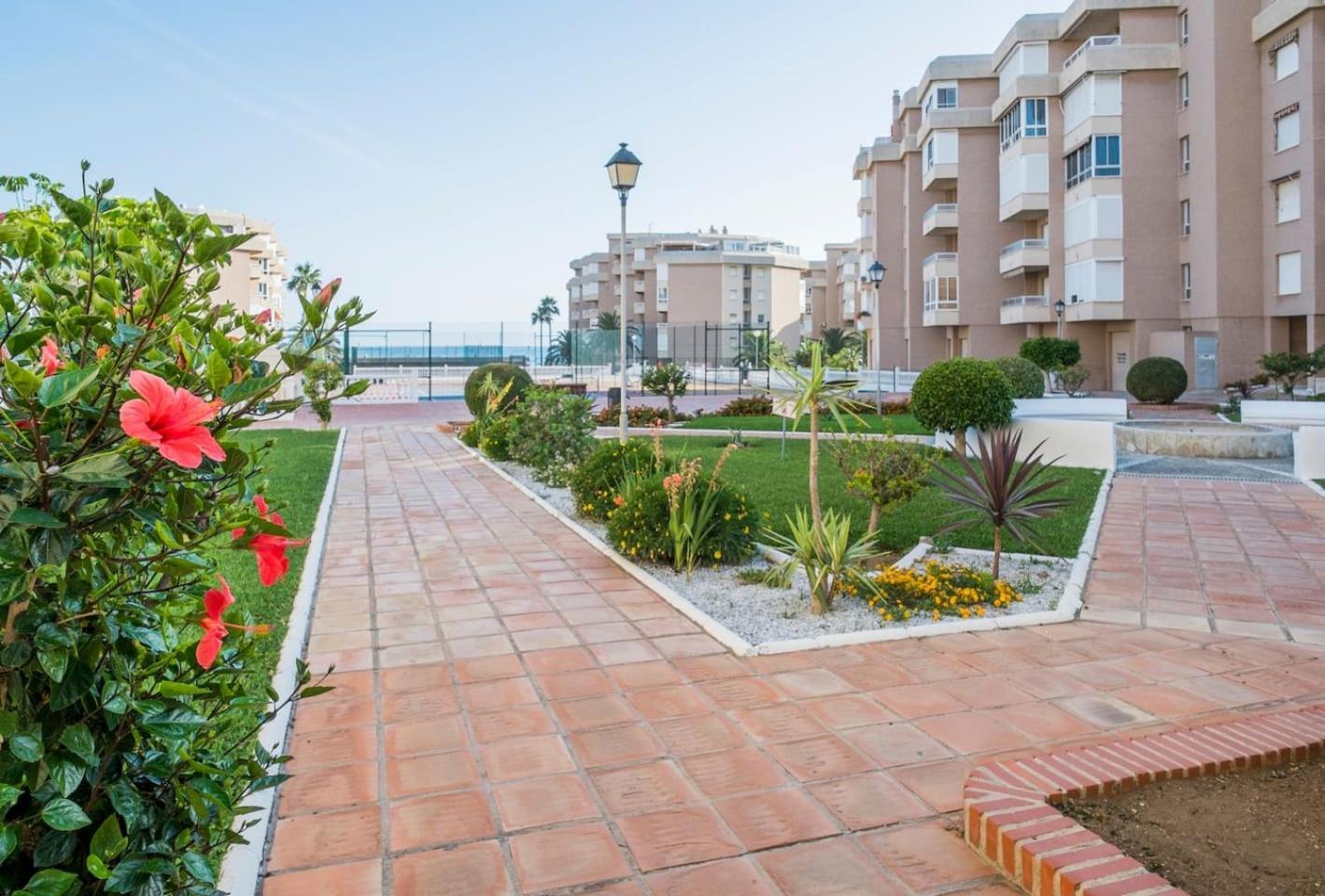 Playa Wifi Aa Limpieza Apartment Torrox Ngoại thất bức ảnh